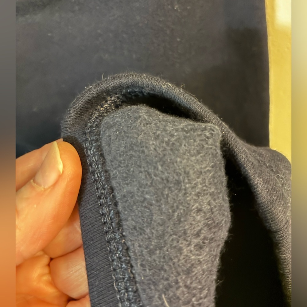 GAP Logo Straight Sweatpants Size - Large
Color - Navy Uniform - Picture 13 of 14